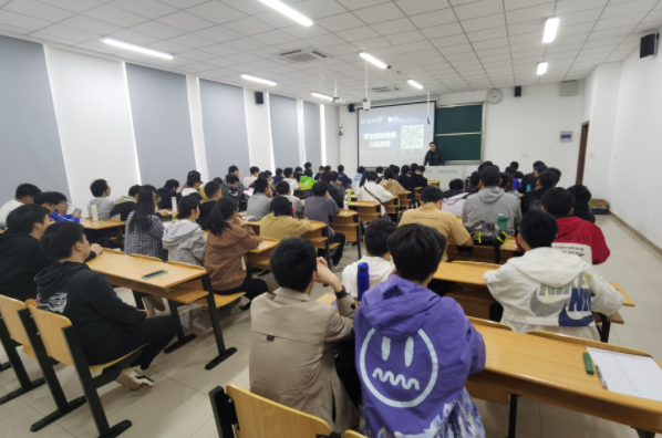 球盟会(中国)科技集团在南京理工大学网络空间安全学院举办职业生涯规划讲座